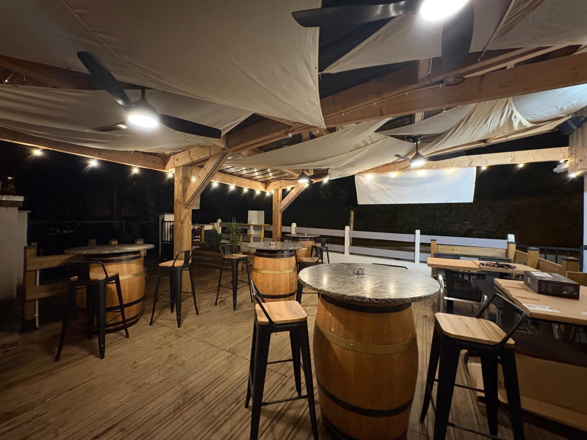 La Cheminee - Chambres D'Hotes Avec Bar-Restaurant Tardets-Sorholus Exteriör bild